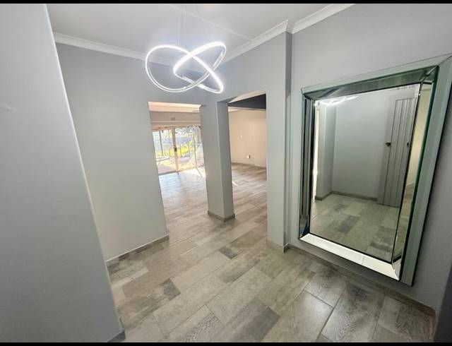 4 BEDROOM HOUSE FOR SALE IN FLORA GARDENS